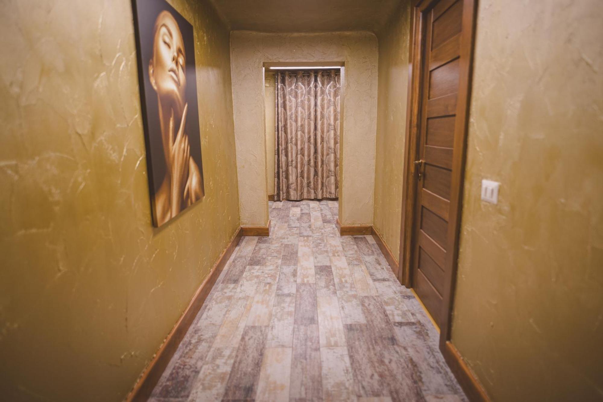 Madison Lake Villa Balotesti Dış mekan fotoğraf
