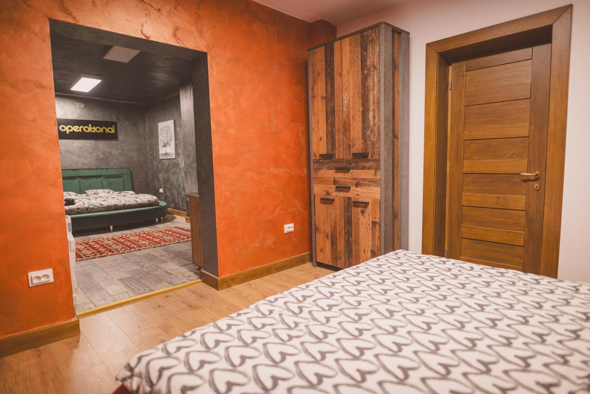 Madison Lake Villa Balotesti Dış mekan fotoğraf