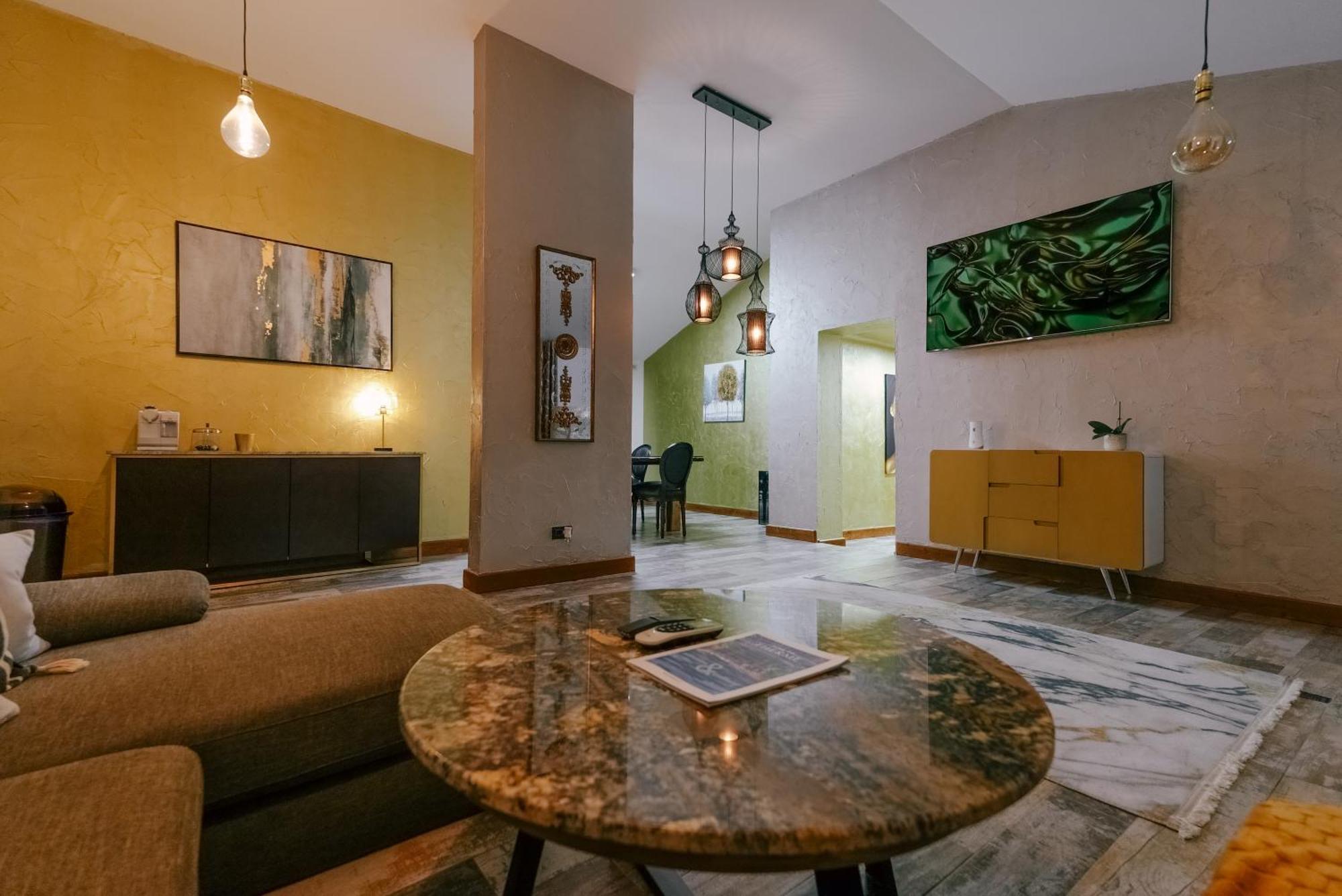 Madison Lake Villa Balotesti Dış mekan fotoğraf