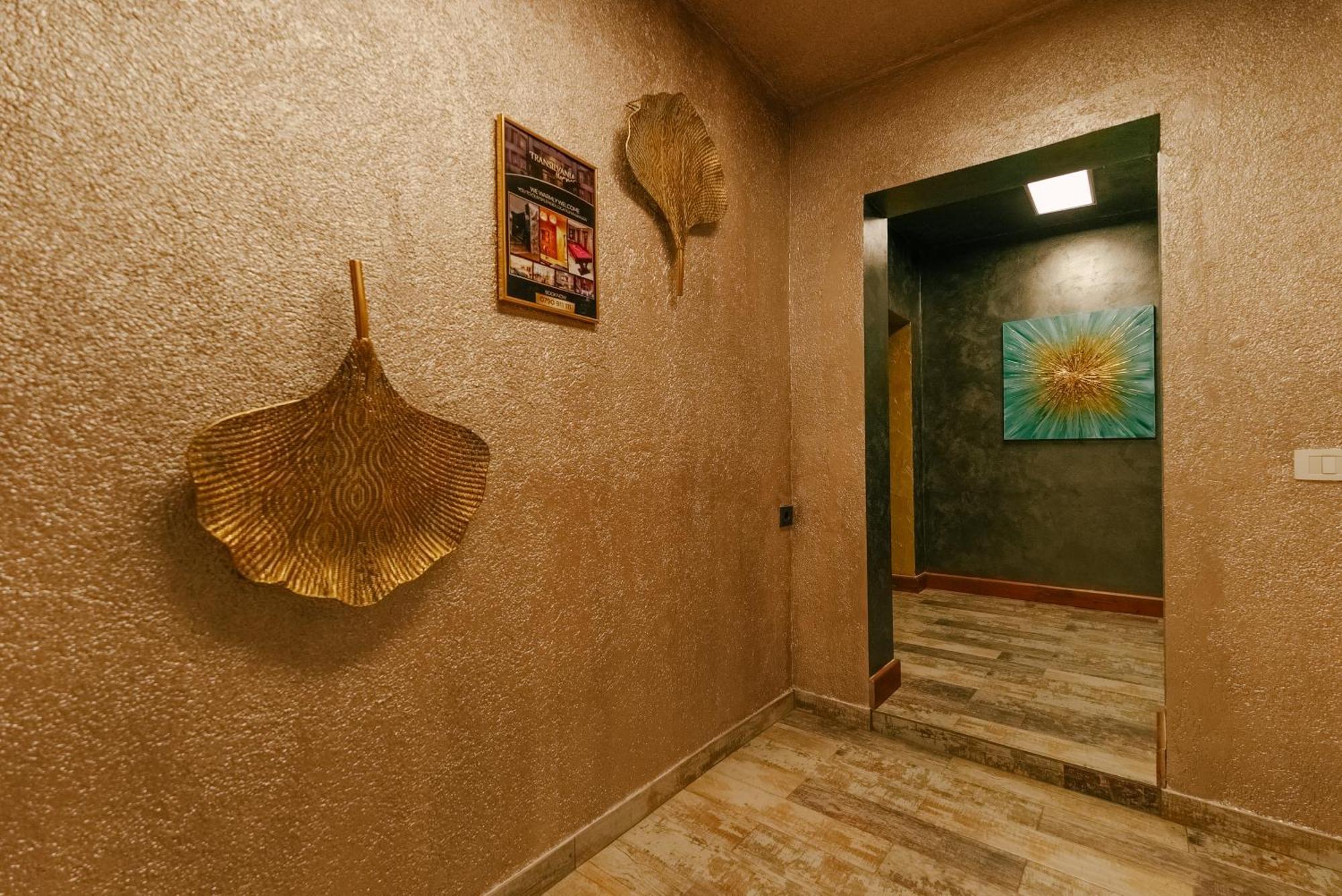 Madison Lake Villa Balotesti Dış mekan fotoğraf